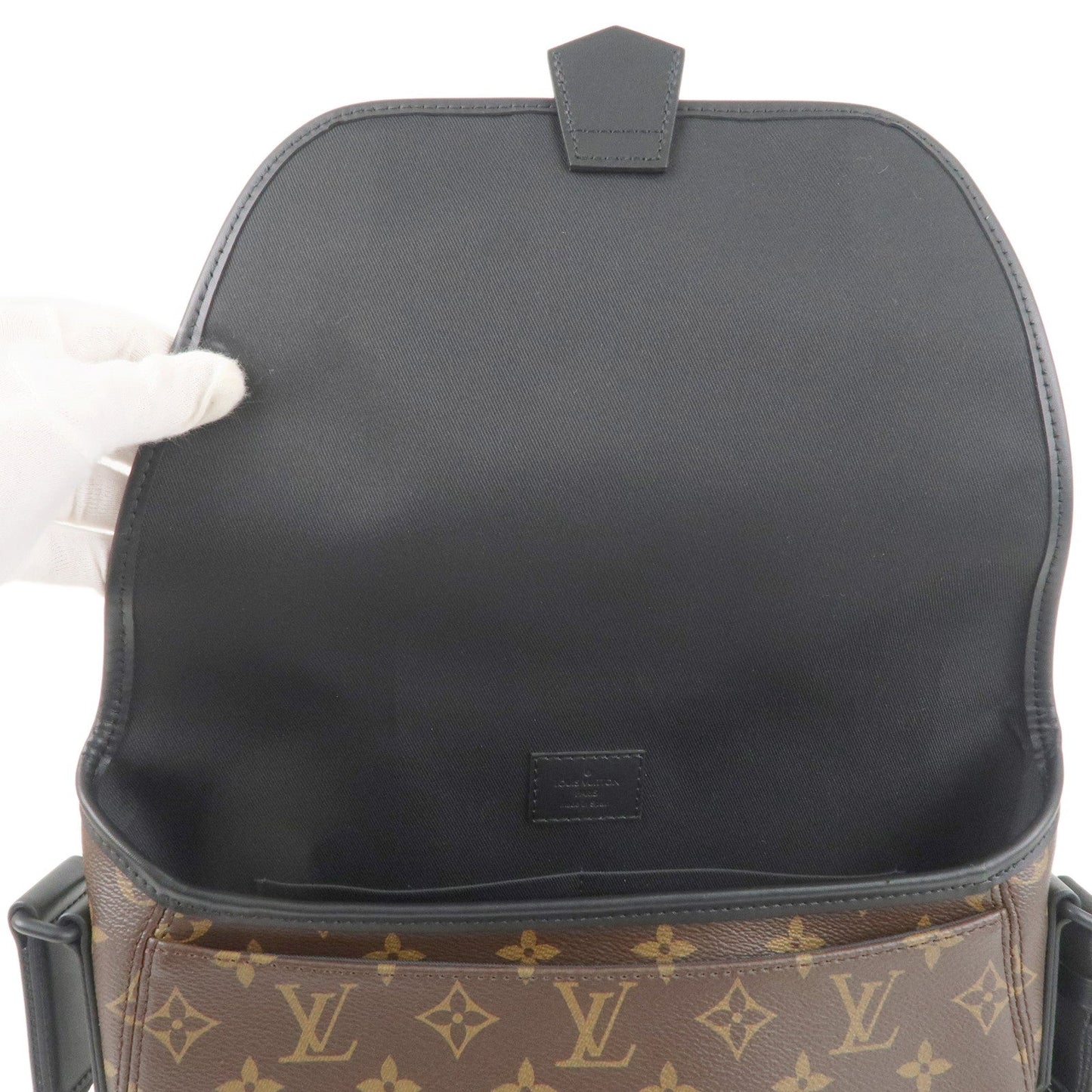 Louis Vuitton Maccasar Magnetic Crossbody Bag Shoulder Bag M45557