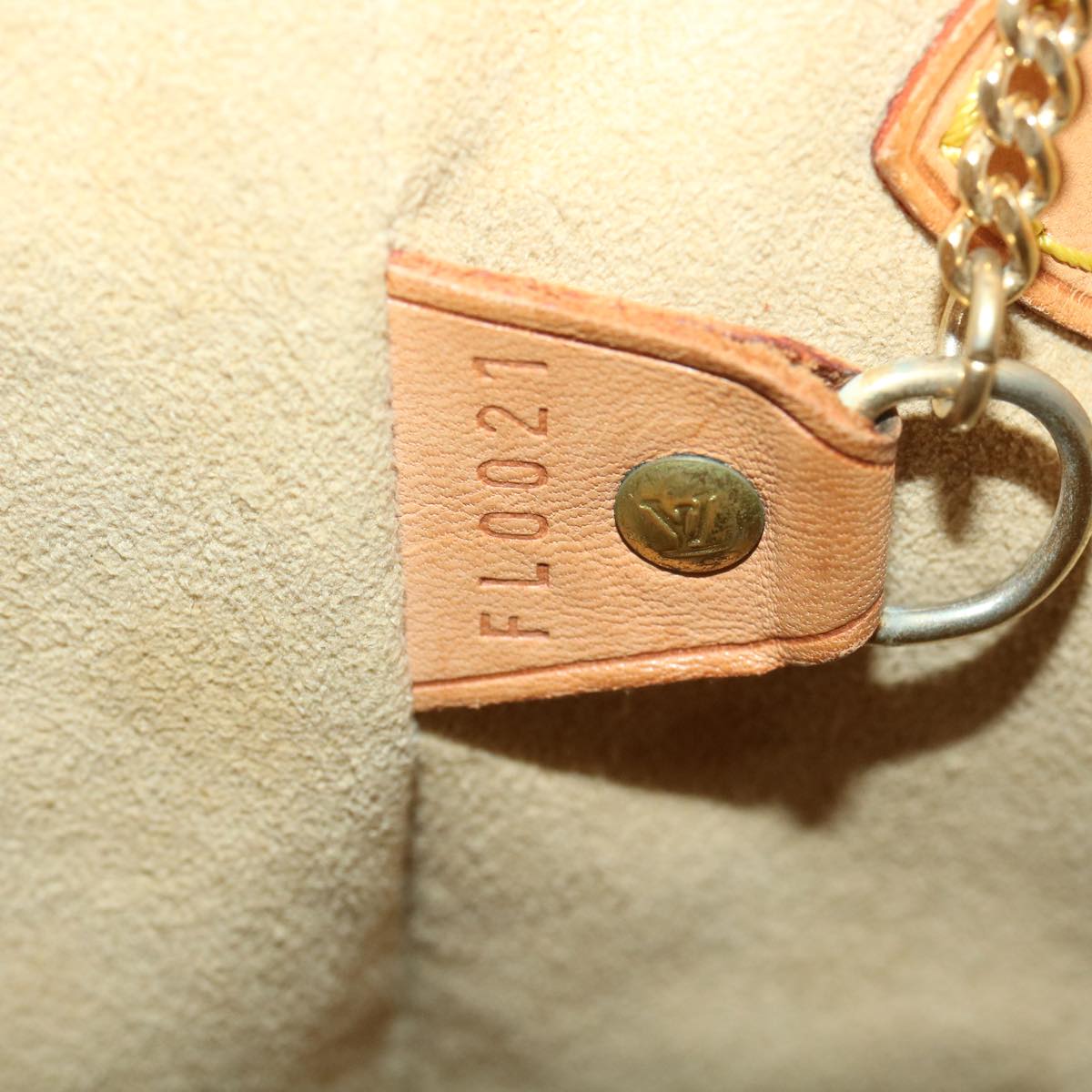 LOUIS VUITTON Nomad Leather Bucket PM Shoulder Bag Beige M85001 LV Auth 37608