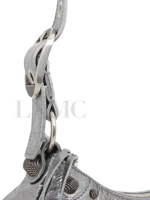 Luxury Balenciaga  Women s Le Cagol Xs Shoulder Bag Metallic Silver Cross 671309