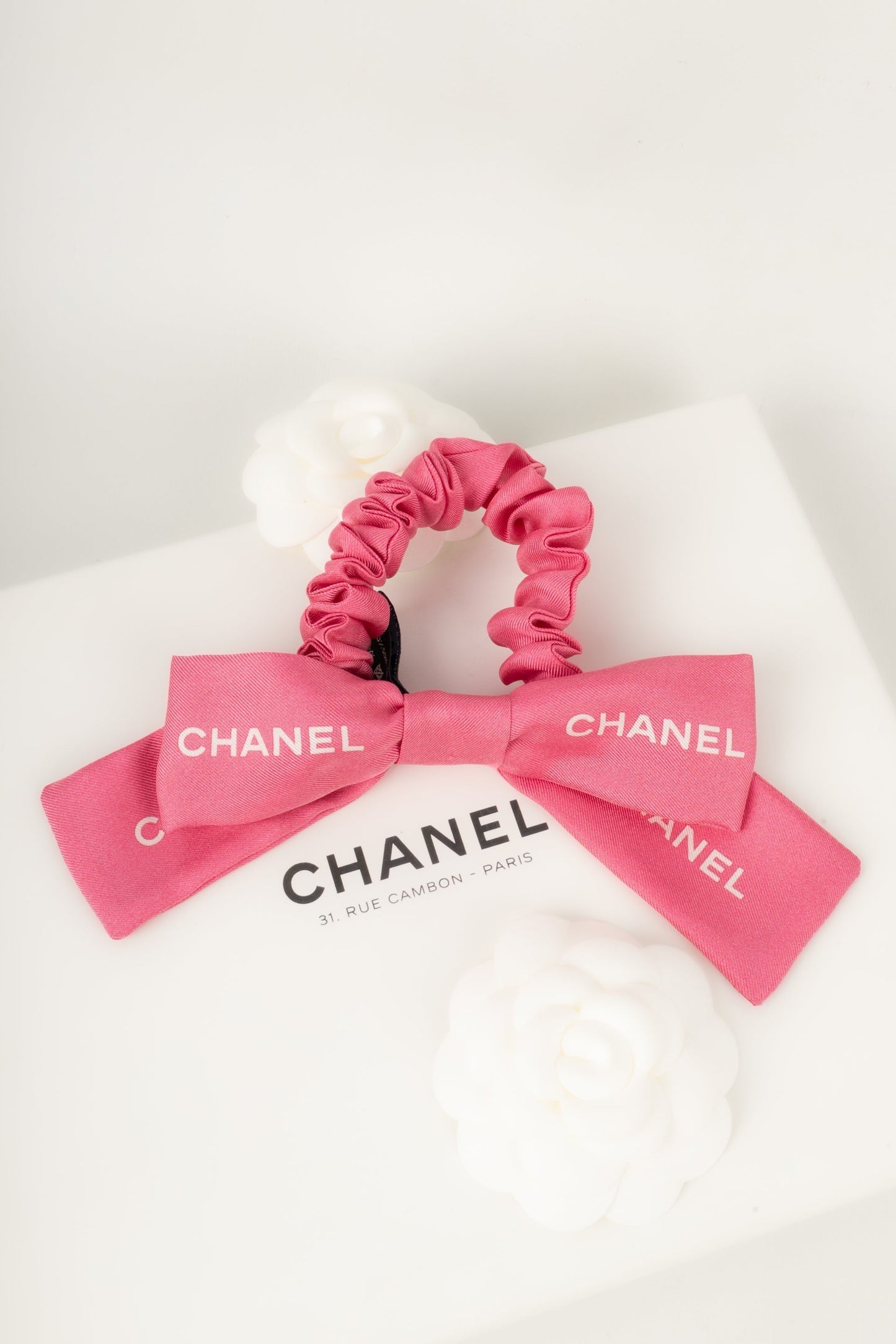 Accessoire de tête Chanel