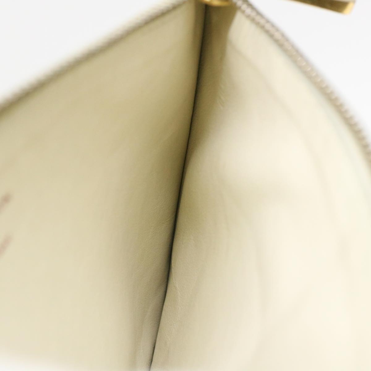 LOUIS VUITTON Suhari Anseparable GM Pouch White M91941 LV Auth 38578