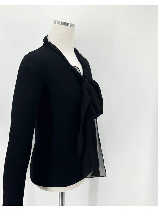 Neck scarf CC logo knit t shirt Chanel
