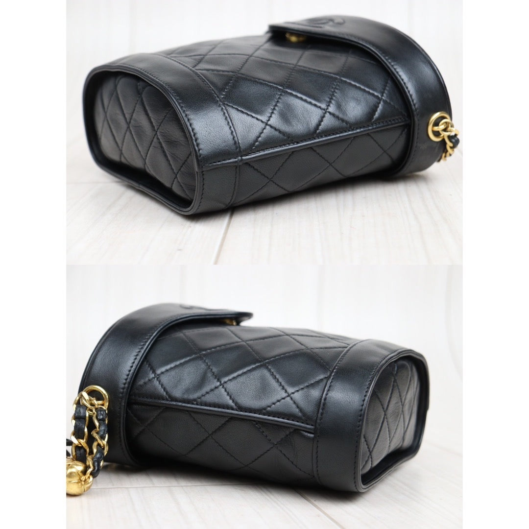 Rank AB ｜ CHANEL Vintage Matrasse 24K Gold Plating Shoulder Bag ｜23111626