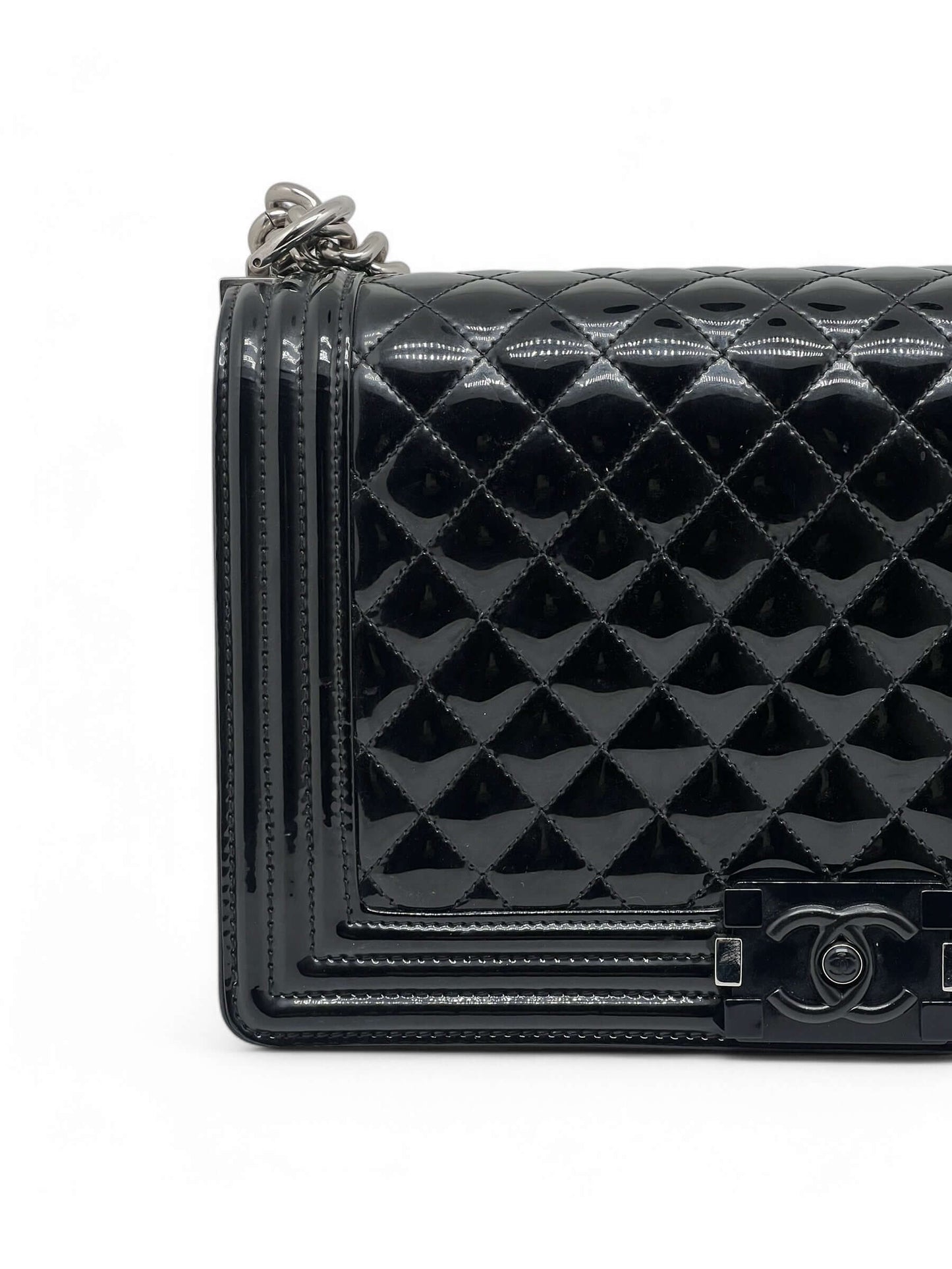 Chanel - Sac Boy Large en cuir verni