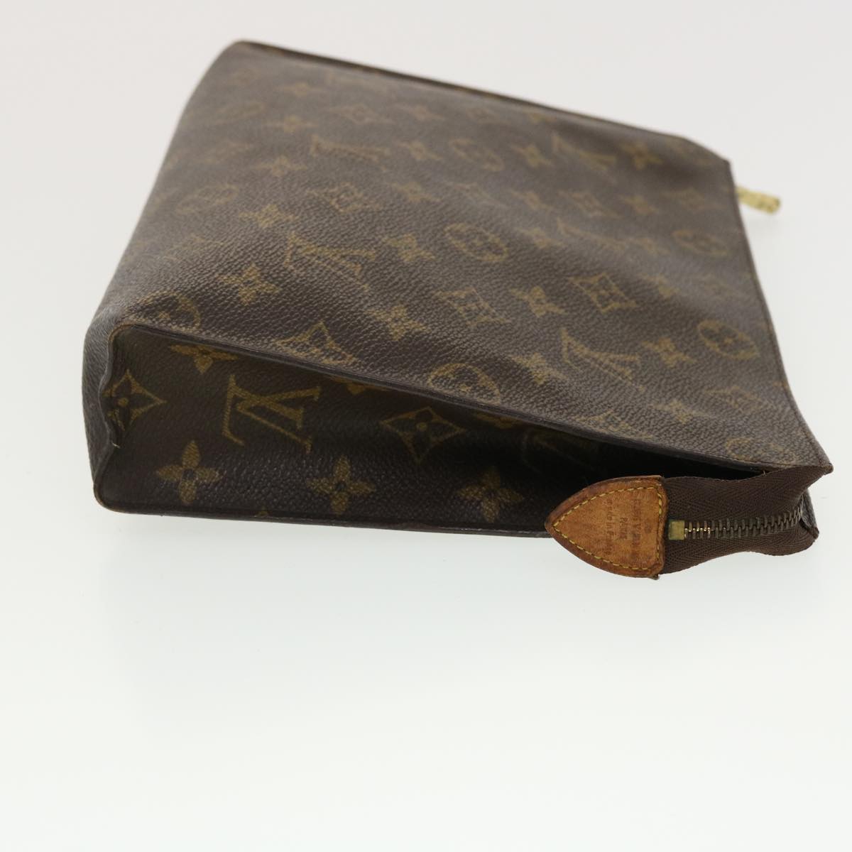 LOUIS VUITTON Monogram Poche Toilette 26 Pouch M47542 LV Auth 39890