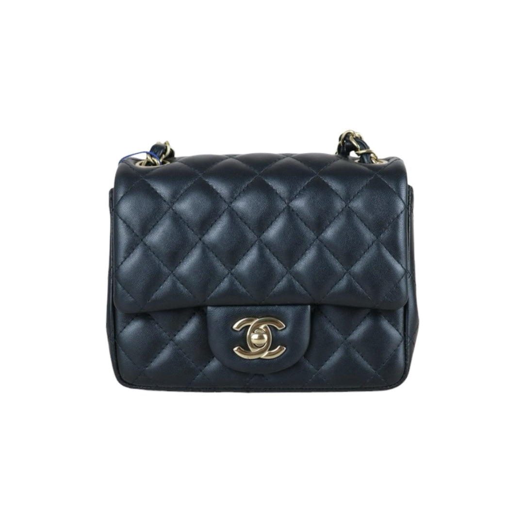 Very Good ( Rank A)｜ CHANEL Lanbskin Square 17  Shoulder Bag Black IC Chips Model ｜W25051701