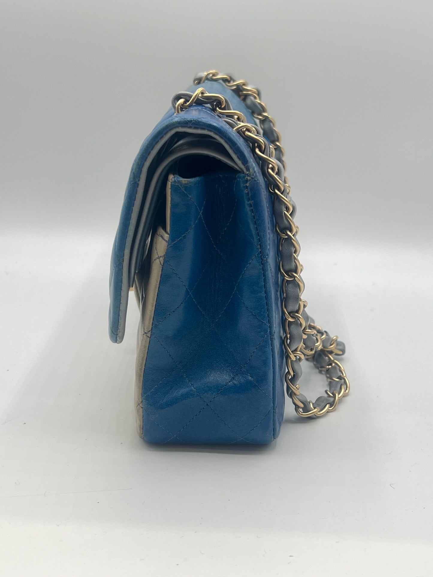 Chanel - sac Timeless médium tie & dye bleu