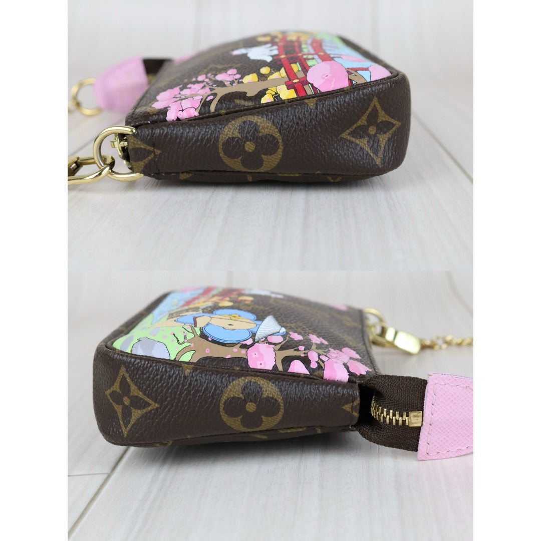 Very Good ( Rank A) ｜ LV Monogram Mini Pochette Accessoires Limited edition｜X25030711