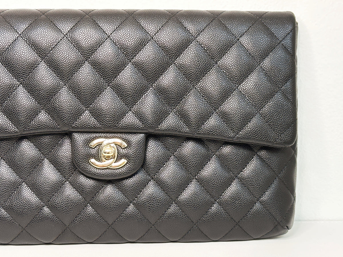 Chanel Quilted Caviar Classic Clutch GHW Black 2683 holo card