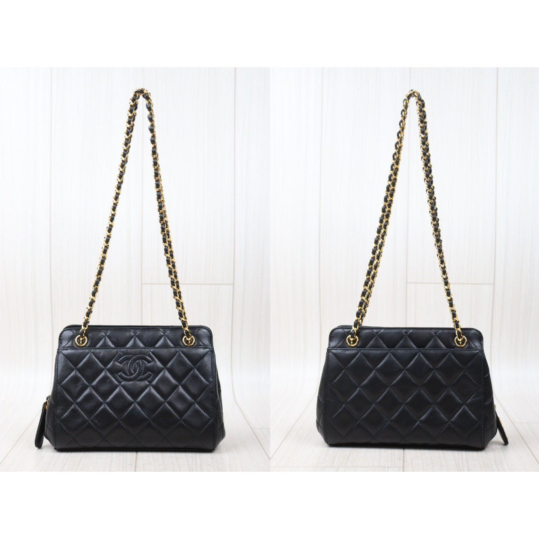 Rank A ｜CHANEL Vintage Lambskin Shoulder Bag Made in 1996-1997 Year｜P24061144