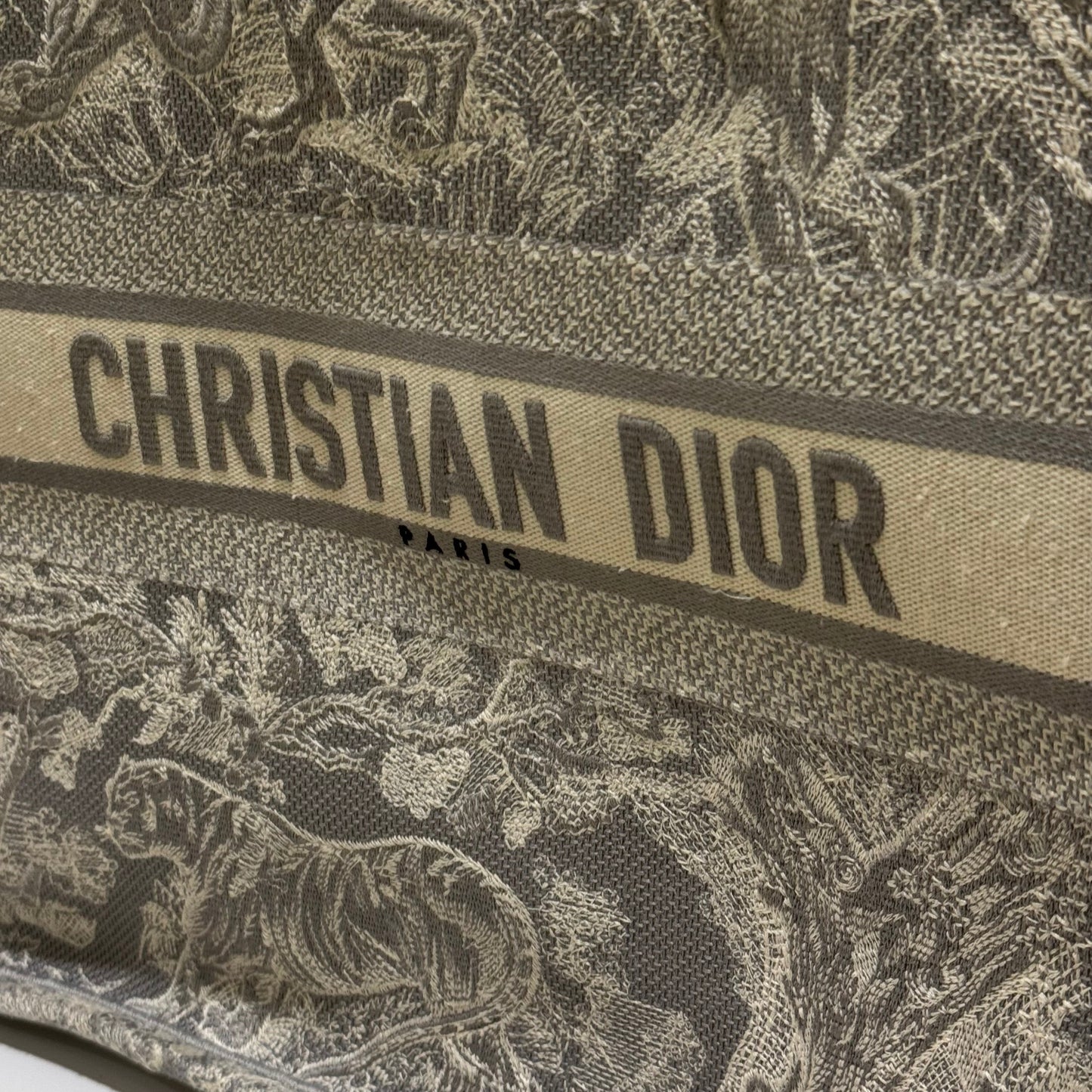 DIOR LARGE TOTE BAG GREY EMBROIDERED ZOO EDITION