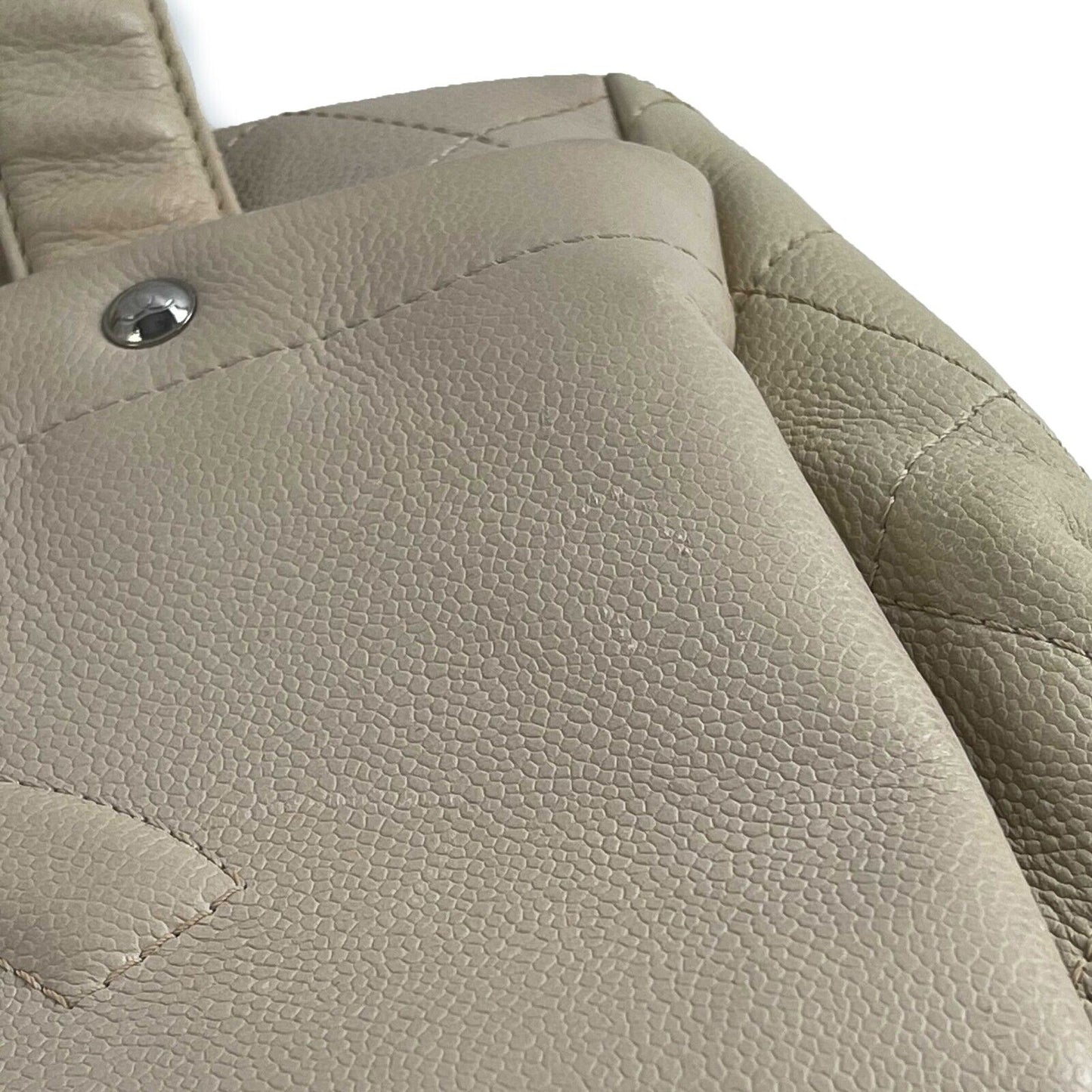 CHANEL Ultimate Executive Tote Medium