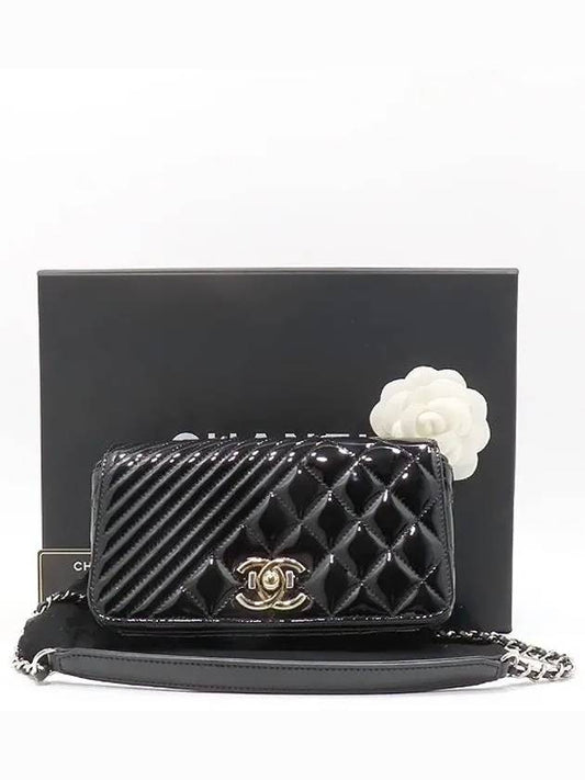 A92796 Black Patent Chevron COCO Boy Silver Logo Chain Shoulder Bag Chanel
