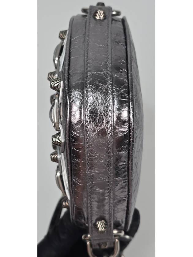 Luxury Balenciaga  Lecagol heart chain shoulder bag