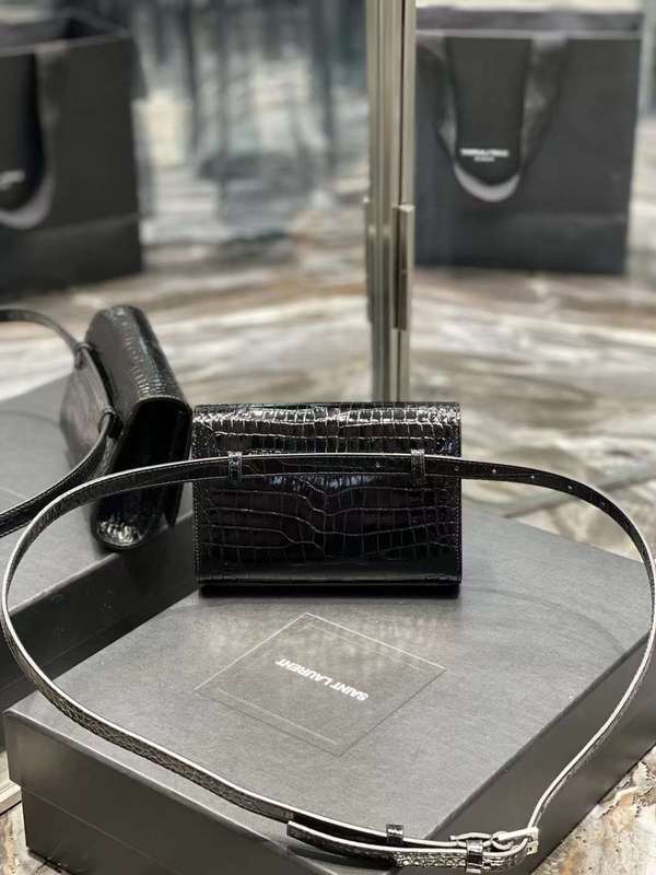 Yves Saint Laurent - Bags - The Wells Bags  506