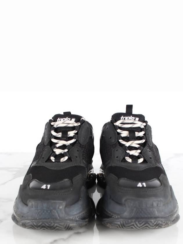 Luxury Balenciaga  Triple S Dirty Black 41 Domestic 260