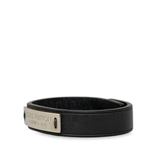 Louis Vuitton logo plate bungalow bracelet M6512 black silver leather men Louis Vuitton
