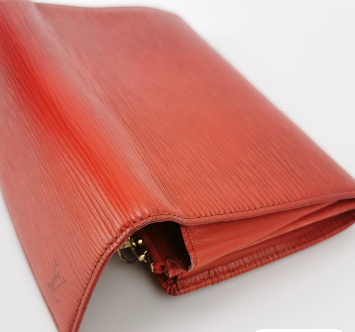 Preloved Louis Vuitton (LV)  Wallet 1995year red 24062178756620