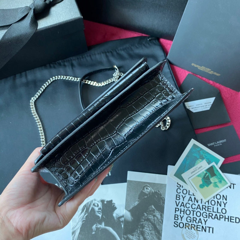 Yves Saint Laurent - Bags - The Wells Bags  450
