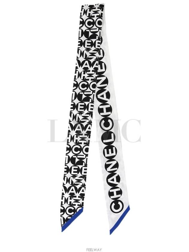 women muffler Chanel