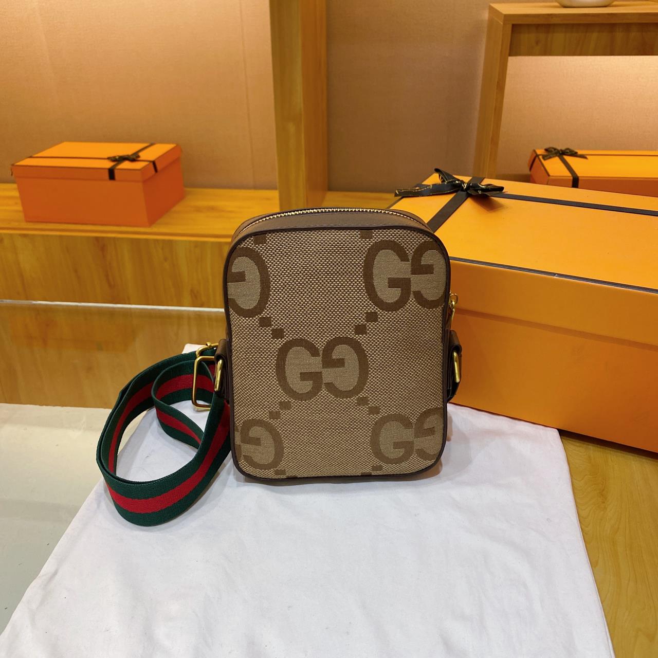 Gucci crossbody Handbag (Men) Unisex