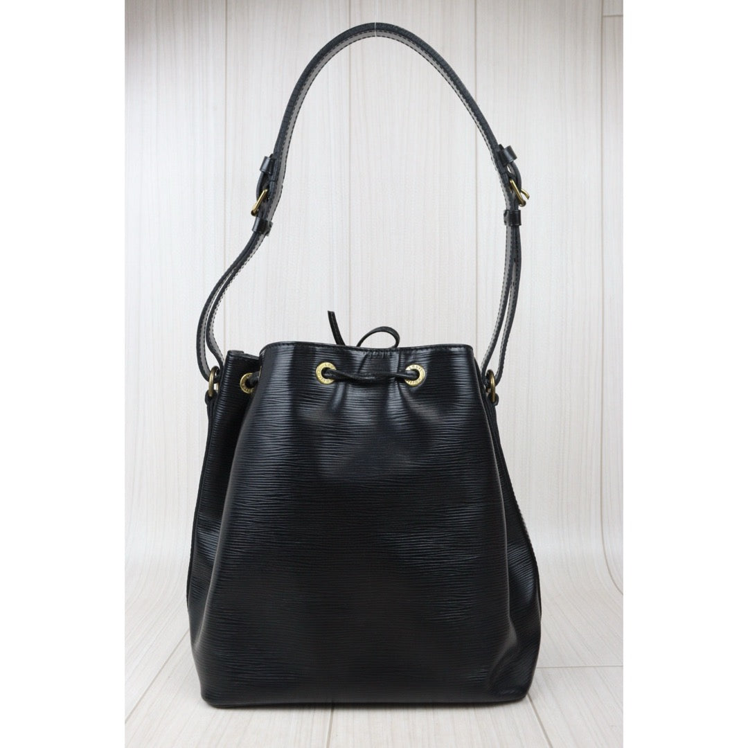 Rank AB｜ LV Epi Noe Shoulder Bag Black｜24072306
