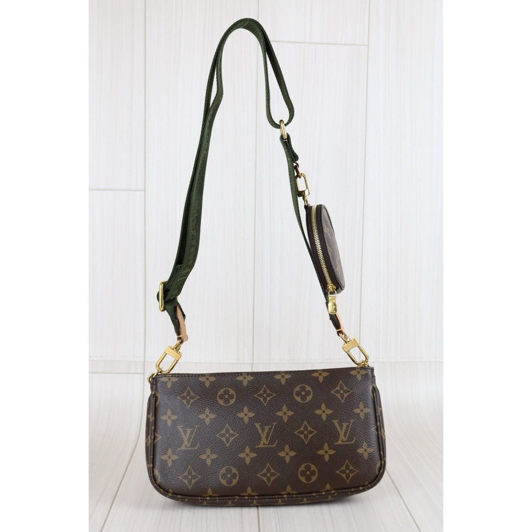 Very Good ( Rank A)｜ LV Monogram Multiti Pochette Accessoire｜S24120301