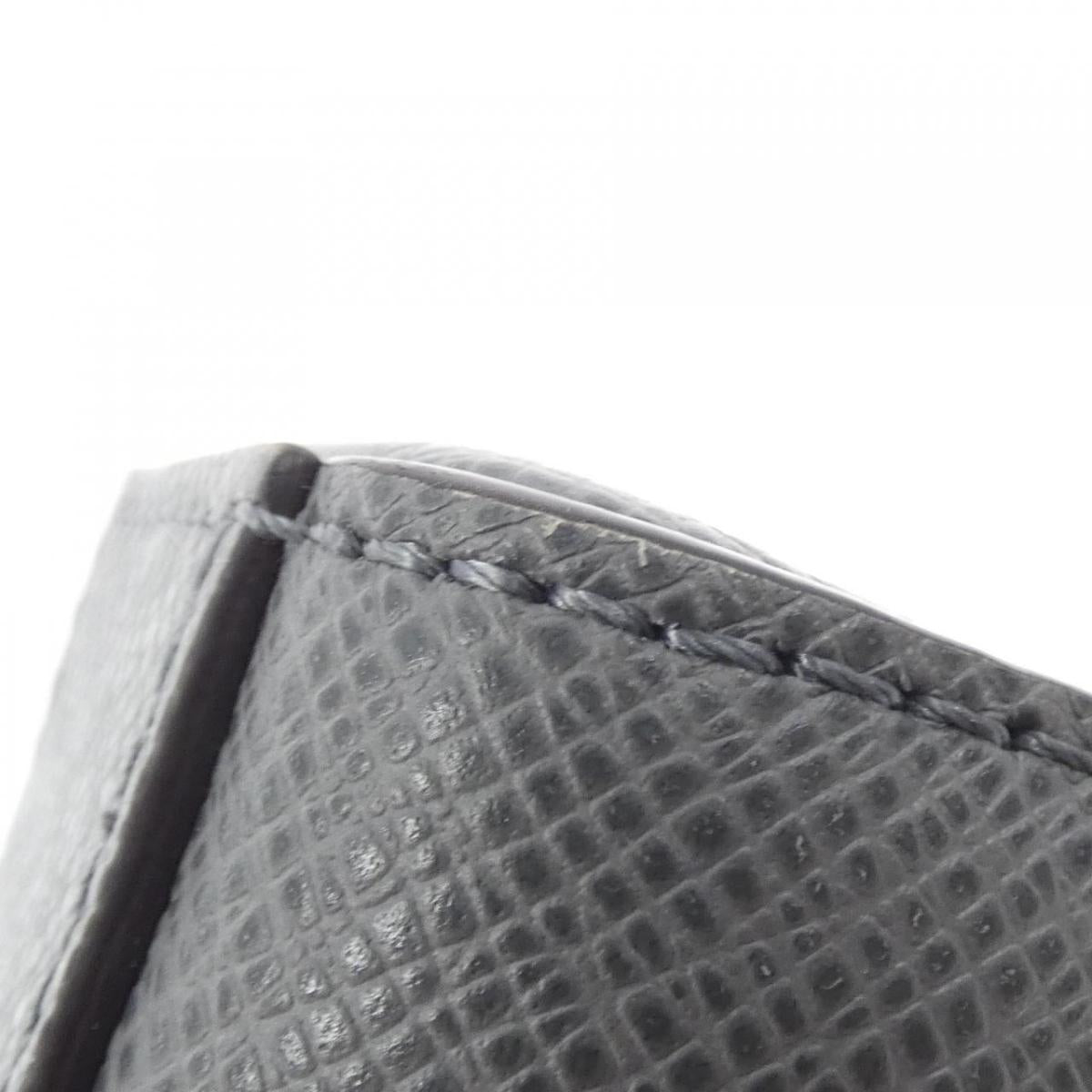 Louis Vuitton Taiga  Flap Messenger M30808 Shoulder Bag