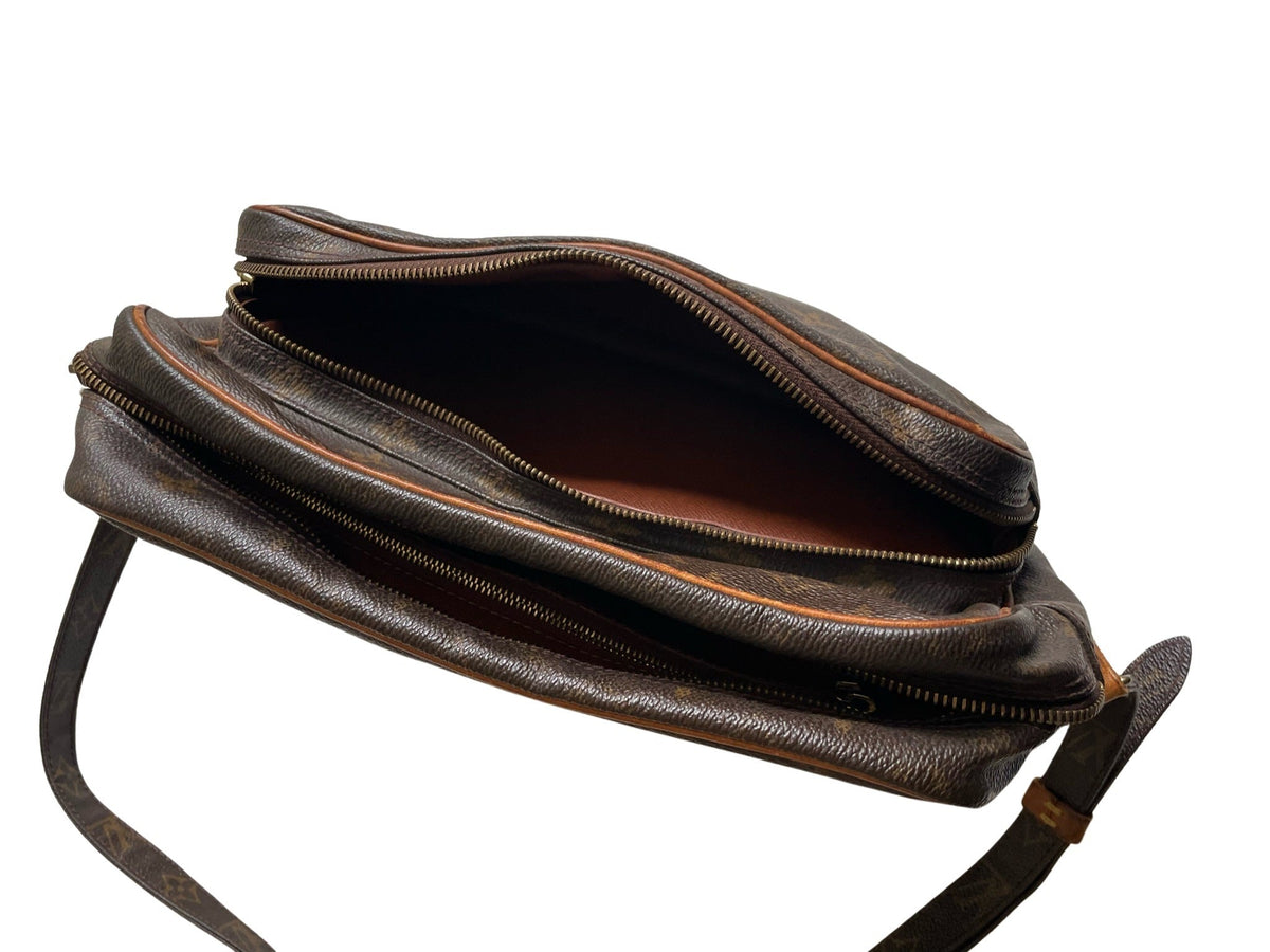 Louis Vuitton Nil MM Monogram
