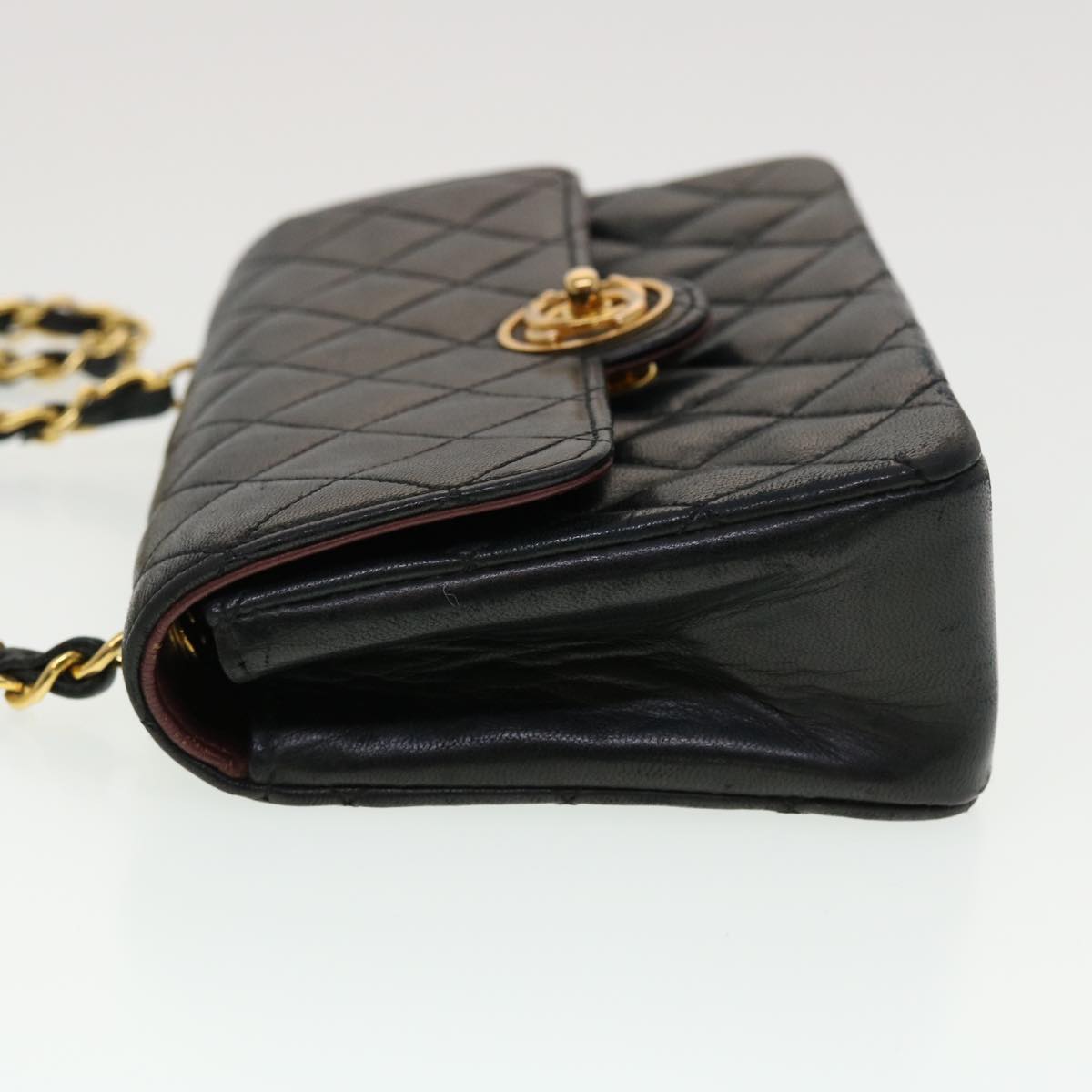 Top Quality Chanel Mini Matelasse Chain Shoulder Bag Lamb Skin Black CC Auth 42862A