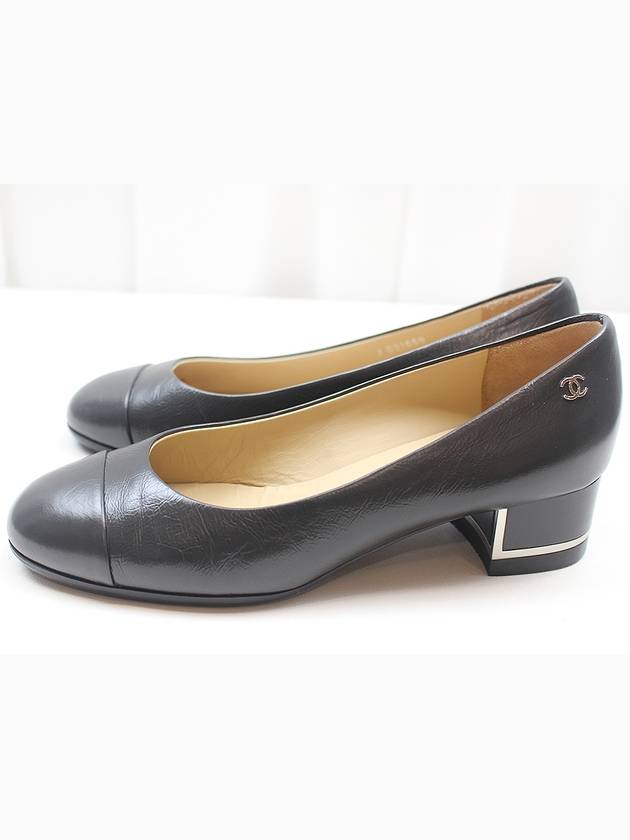 CC navy pumps size 36 5 Chanel