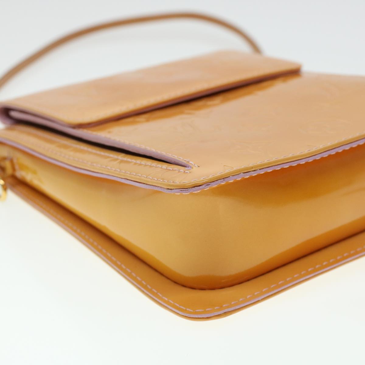 LOUIS VUITTON Vernis Mott Accessory Pouch Marshmallow Pink M91312 LV  43040