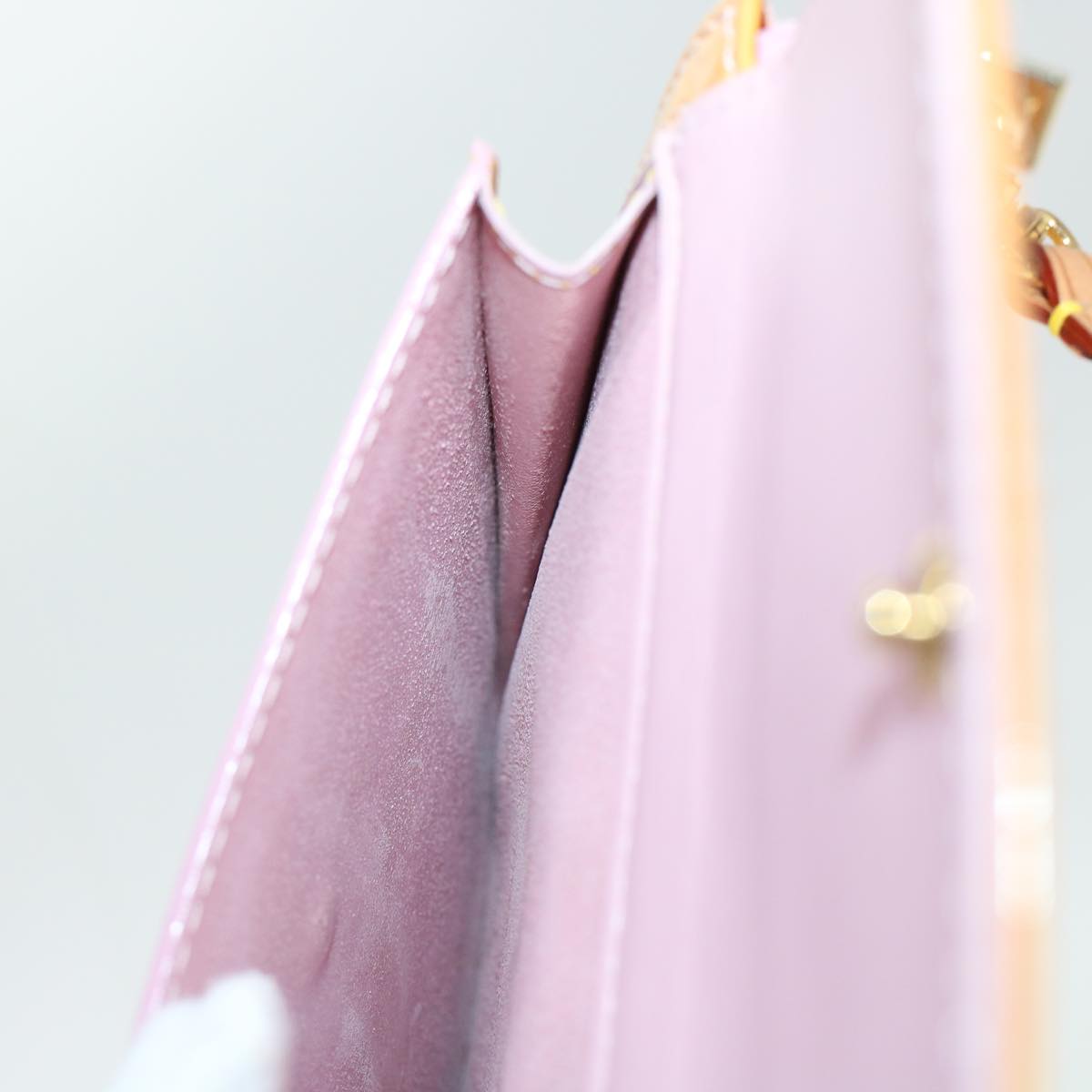 LOUIS VUITTON Vernis Mott Accessory Pouch Marshmallow Pink M91312 LV  43040