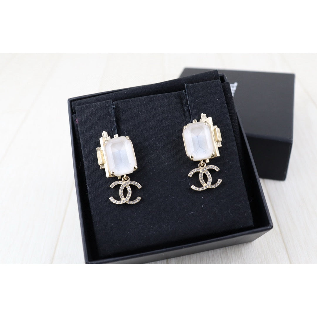 Very Good ( Rank A)｜CHANEL COCO Mark Sugar cube Rhinestone Earrings ｜H25011306