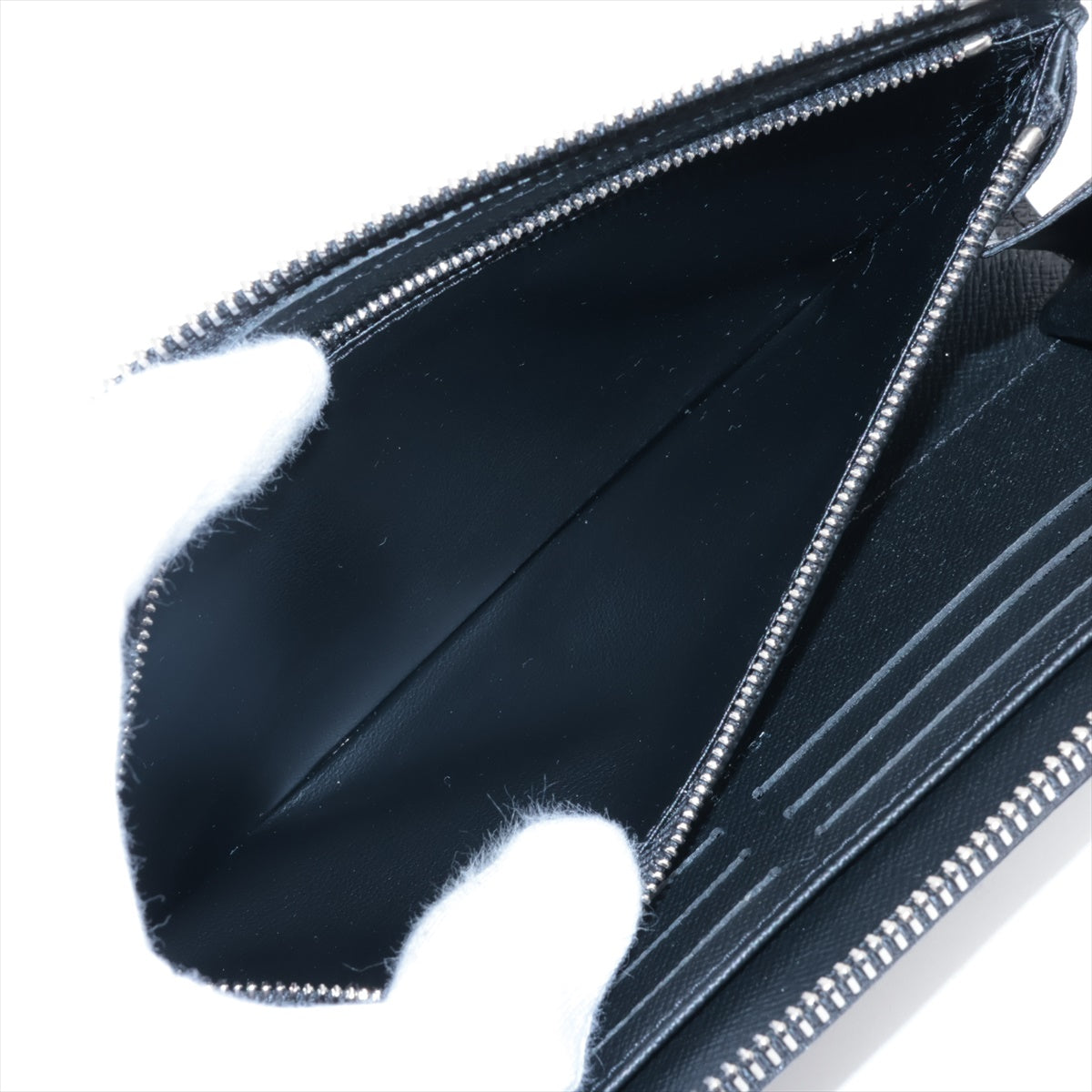 Louis Vuitton Taiga Zippy Dragon M69409 Black Round Zipper Wallet