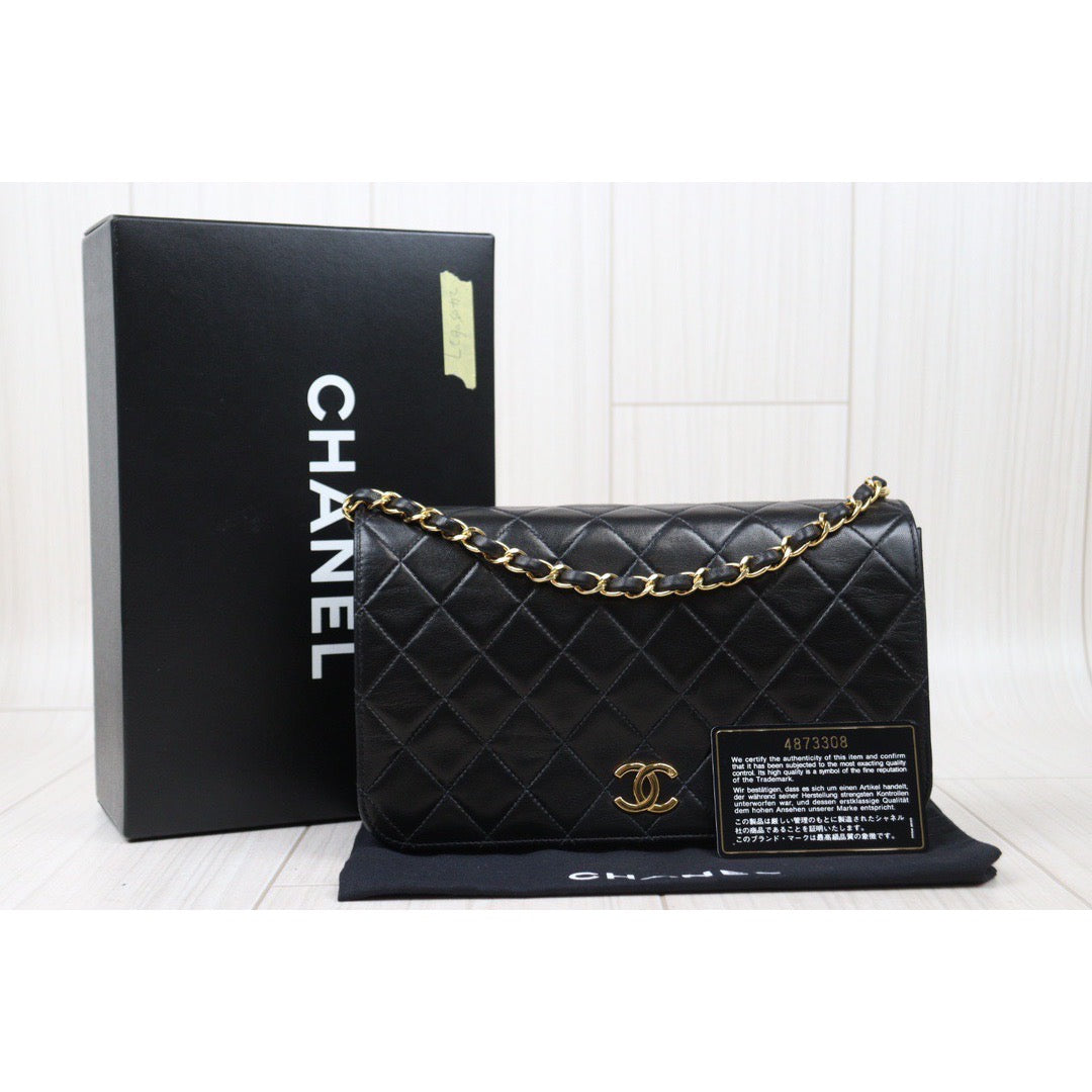 Very Good ( Rank A)｜ CHANEL Matrasse Lamb Skin Chain Bag Made in 1996-1997 Year｜24050627