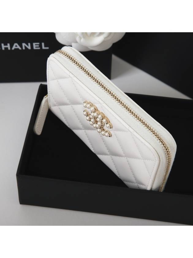 Pearl zipper card wallet white gold AP3811 Chanel