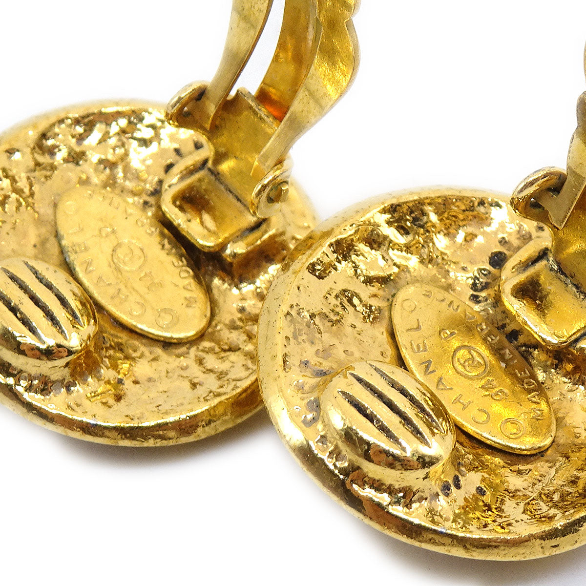 Chanel 1994 Button Earrings Gold Small