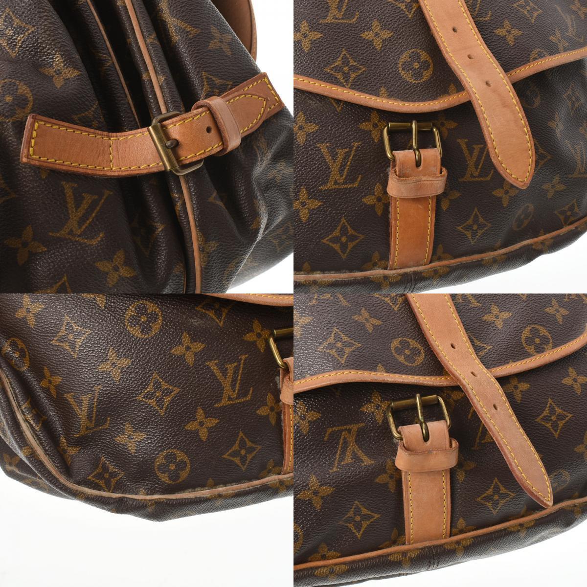 Louis Vuitton Saumur 35 Shoulder Bag