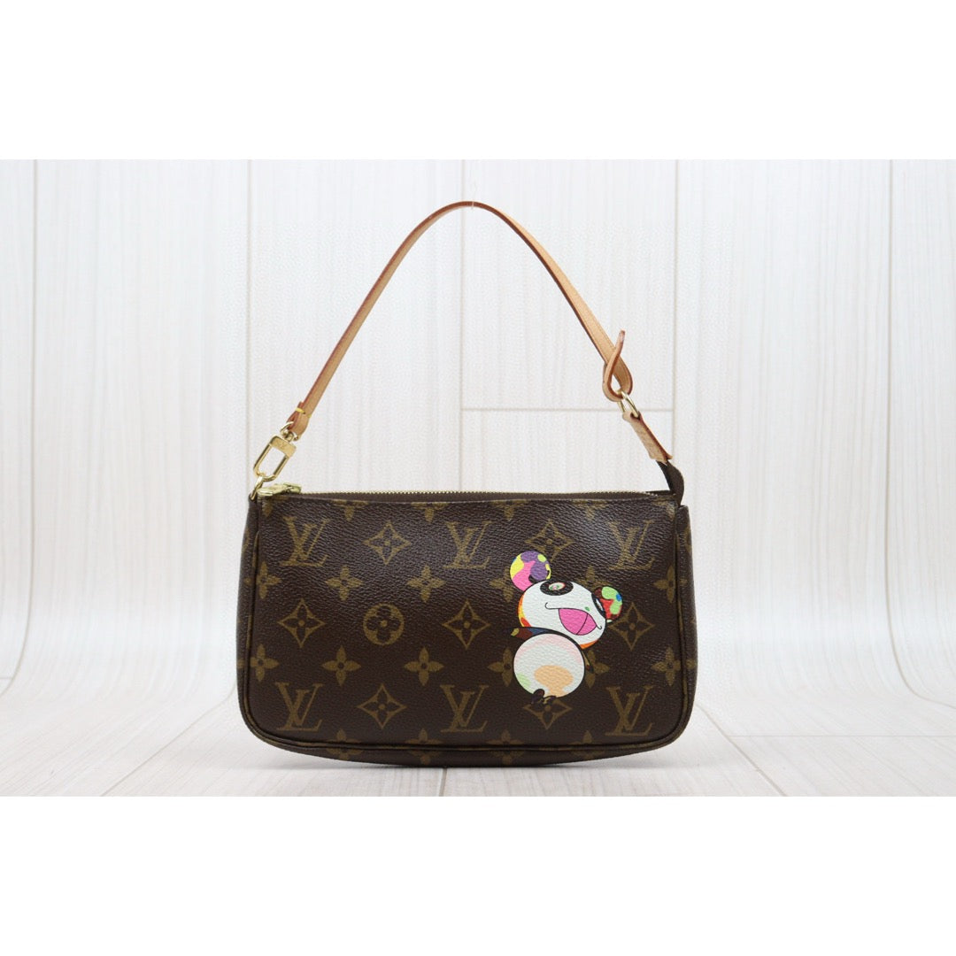Very Good ( Rank A)｜ LV Takashi Murakam Panda Monogram Pochette Accessoires ｜25050229