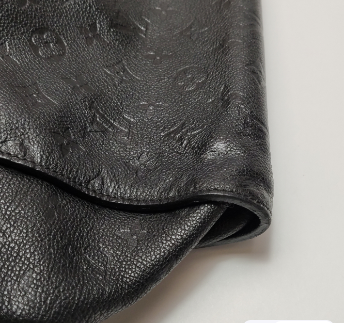 Preloved Louis Vuitton (LV) Lumineuse PM Black 34cm 250123781039800