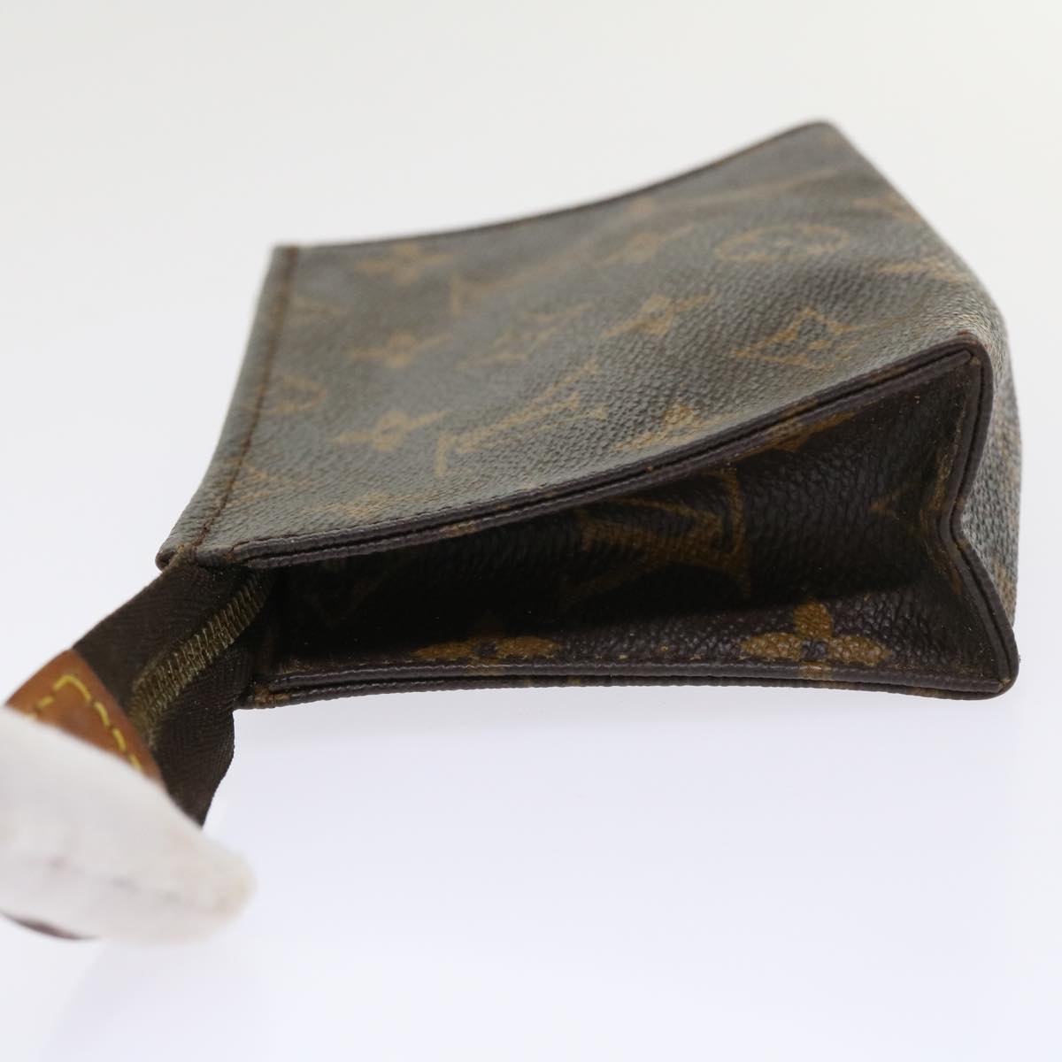LOUIS VUITTON Monogram Poche Toilette 15 Pouch M47546 LV  46199
