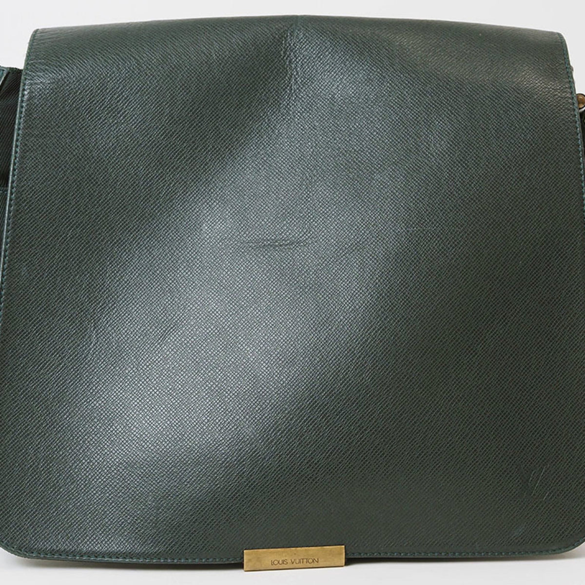 Louis Vuitton Taiga Episea  Taiga Leather Shoulder Bag