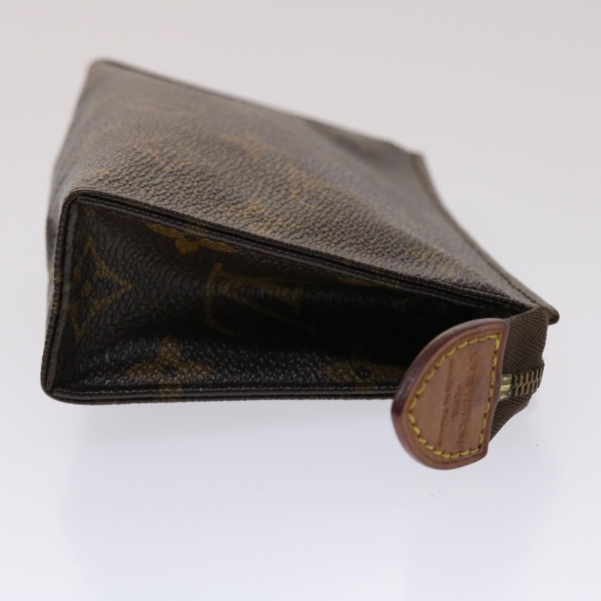 LOUIS VUITTON Monogram Poche Toilette 15 Pouch M47546 LV  47864