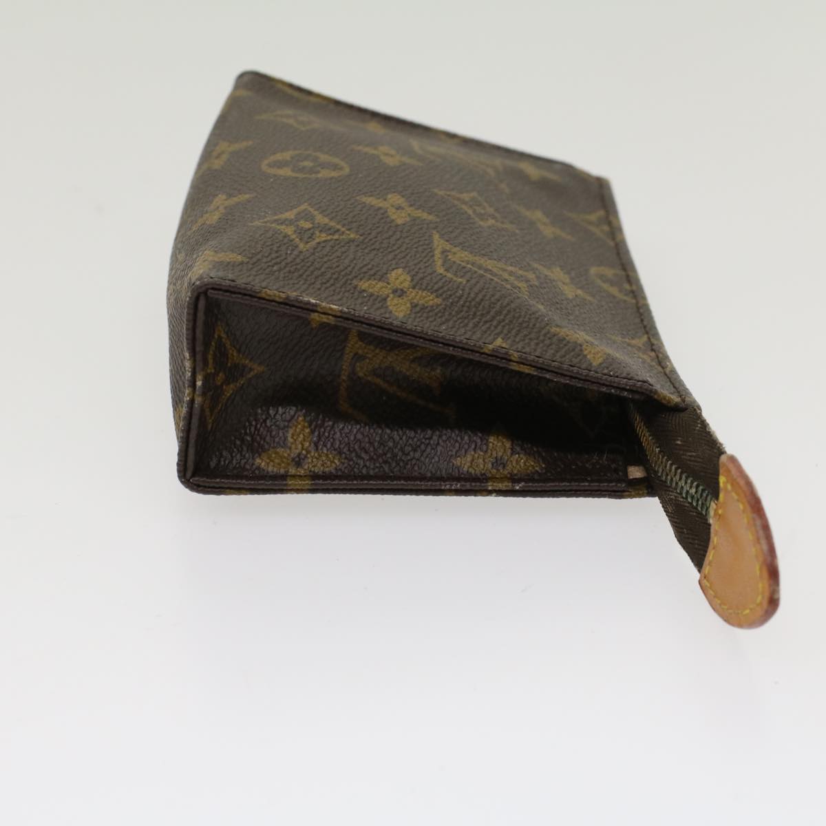 LOUIS VUITTON Monogram Poche Toilette 15 Pouch M47546 LV  48540