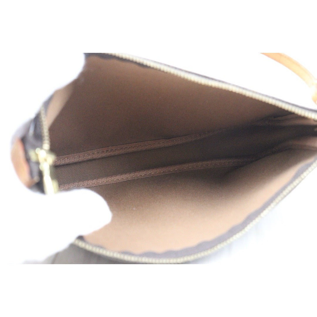 Rank B ｜ LV Monogram Pochette Accessoires Vintage Model｜V24061337