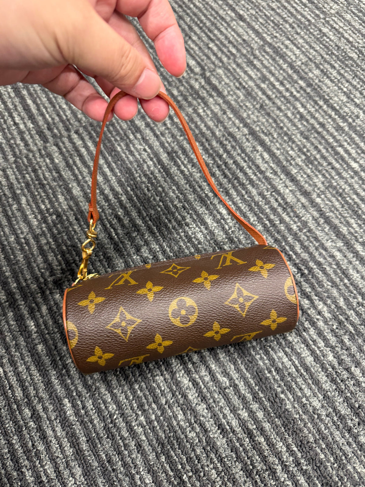Very Good ( Rank A)｜ LV Monogram Papillon 30 Handbag ｜25042409