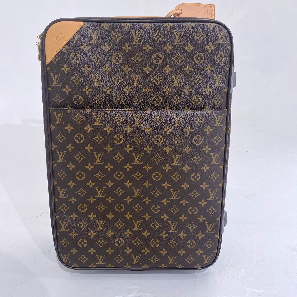 Louis Vuitton pegase 55 carry on