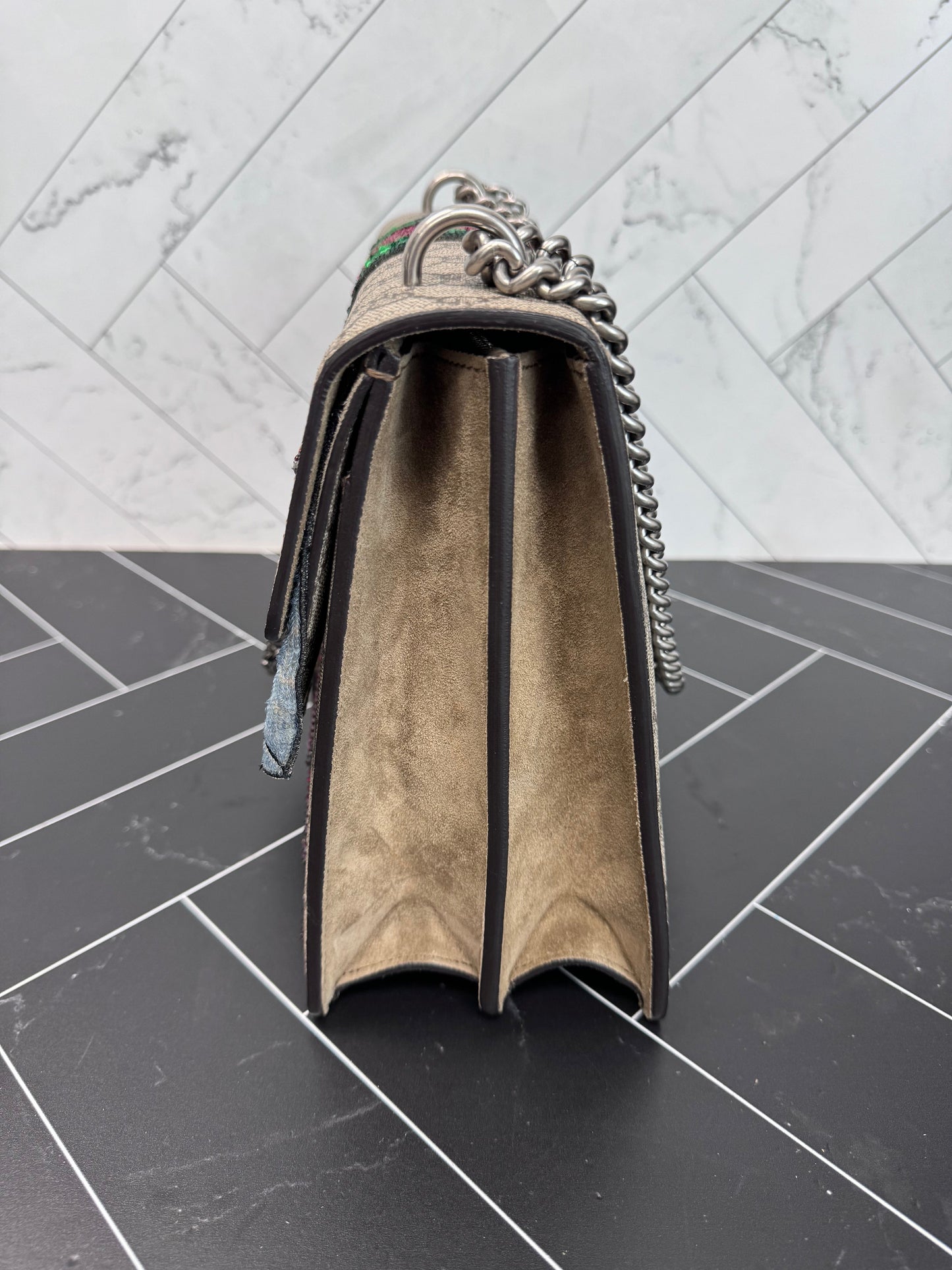 LIKE NEW Gucci GG Supreme Embroidered Sequin Medium Dionysus Shoulder Bag