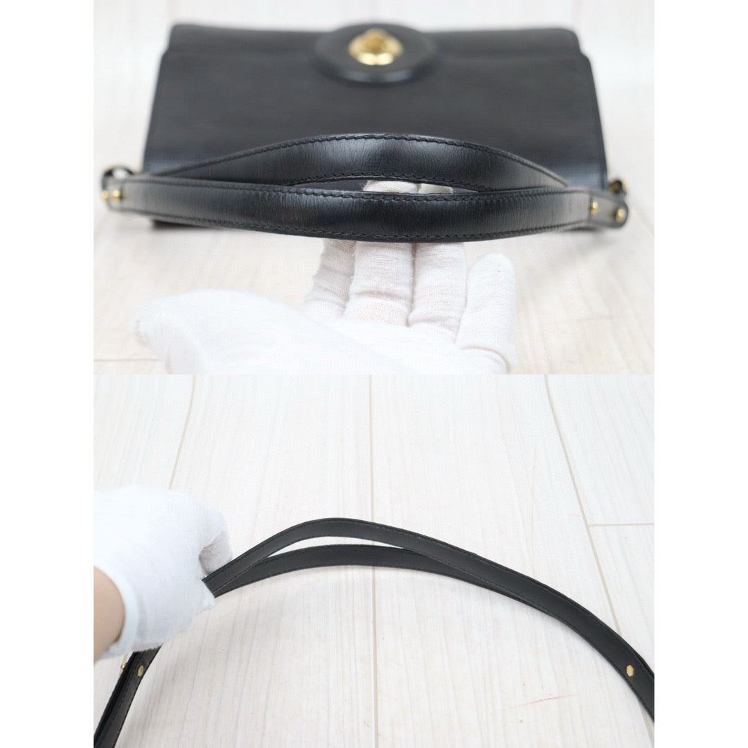 Good ( Rank AB)｜ LV Epi Shoulder Bag Black｜25031704